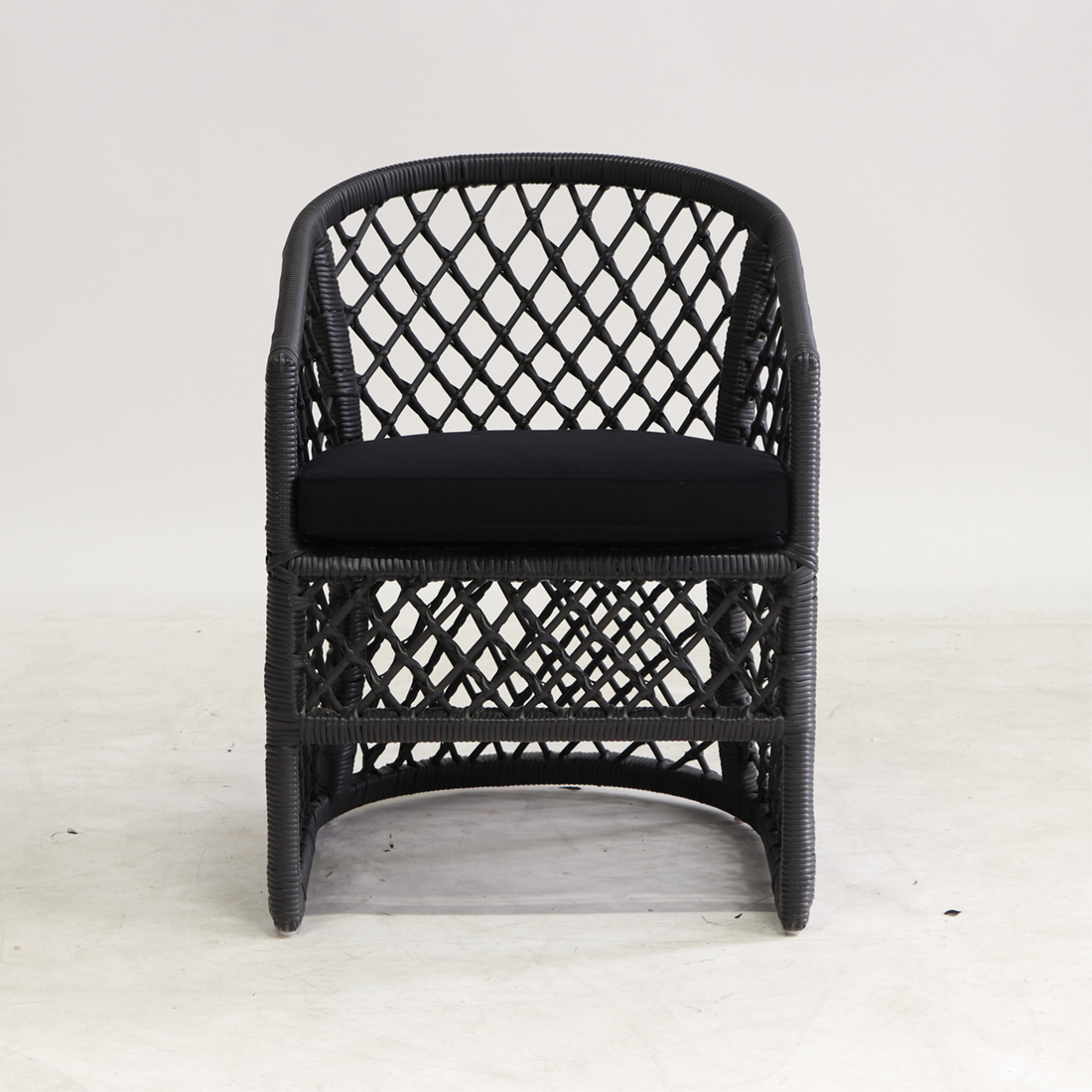 RM Outdoor Arm Chair Black XSX