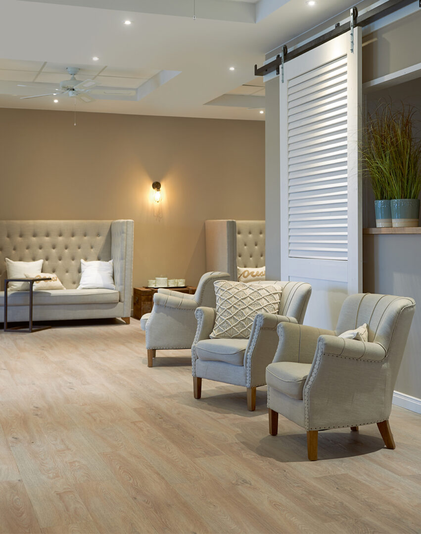 Beach Motel_Image_1080x1370px_3