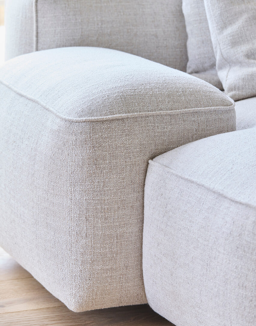 Hamilton_Image_1080x1370px_2