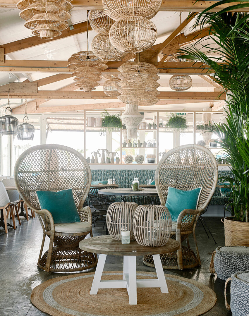 Mambo Beach_Image_1080x1370px_8